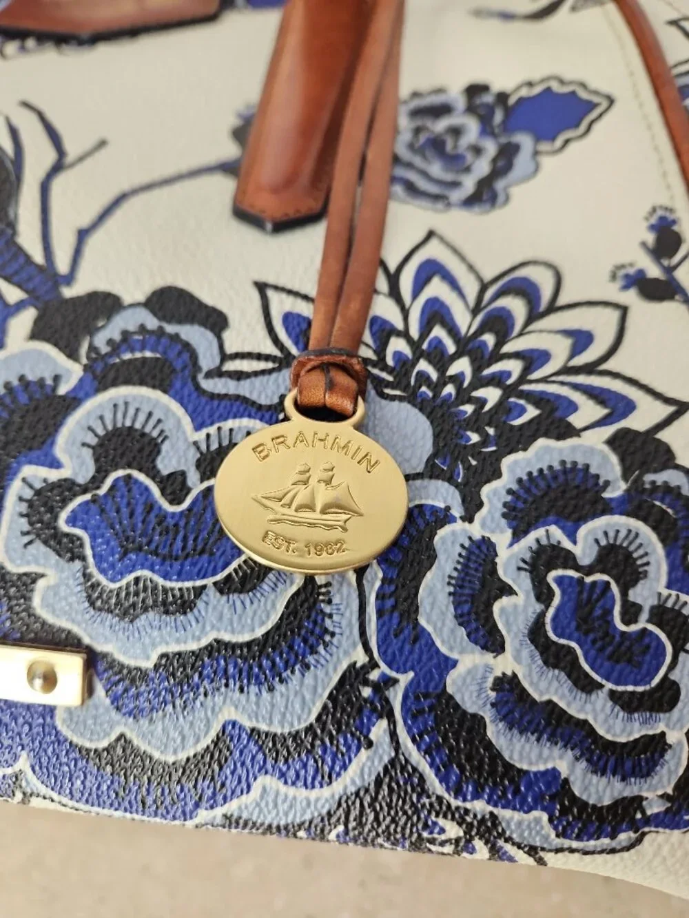 Brahmin Frame Satchel Blue Delft floral birds print hand bag classic rare - Picture 11 of 16